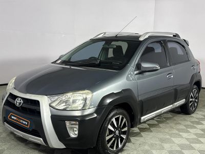 2016 Toyota Etios Cross 1.5 XS 5-dr