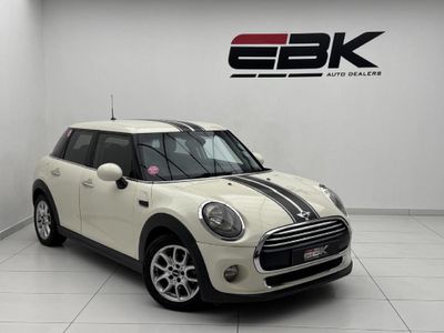 2015 MINI Hatch Cooper 5-dr