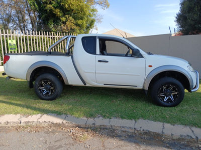 2009 Mitsubishi Triton 2.5 DI-D ClubCab Single-Cab