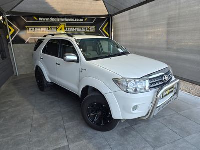 2011 Toyota Fortuner 4.0 V6 Raised Body Auto