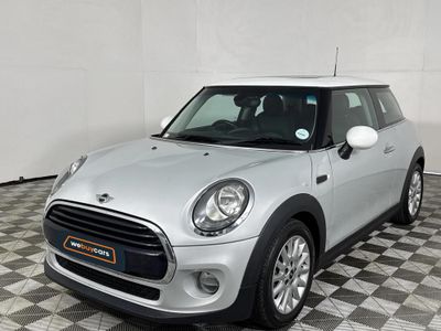 2016 MINI Hatch Cooper Auto