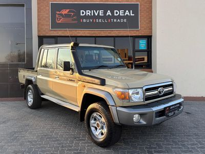2017 Toyota Land Cruiser 79 4.0 Double-Cab
