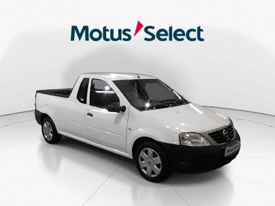 2023 Nissan NP200 1.6 A/C Safety Pack