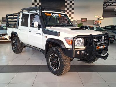 2015 Toyota Land Cruiser 79 4.5 D Double-Cab