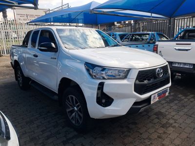 2019 Toyota Hilux 2.4 GD-6 Raised Body SRX Auto Extended Cab