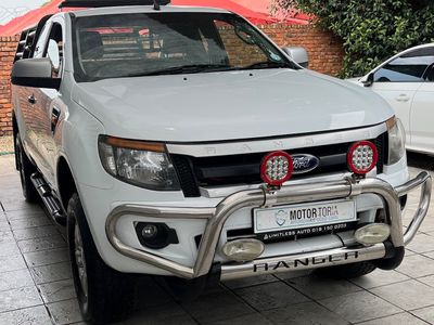2014 Ford Ranger 3.2 TDCi XLS 4x4 Auto SuperCab