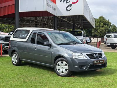 2023 Nissan NP200 1.6 A/C Safety Pack