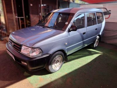 2001 Toyota Condor 2400i