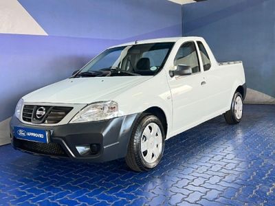 2021 Nissan NP200 1.6 A/C Safety Pack