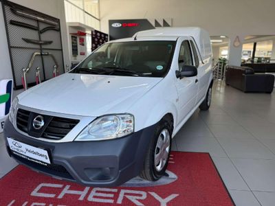 2023 Nissan NP200 1.6 A/C Safety Pack