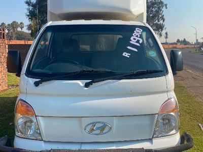 2011 Hyundai H100 Bakkie 2.6i D Dropside