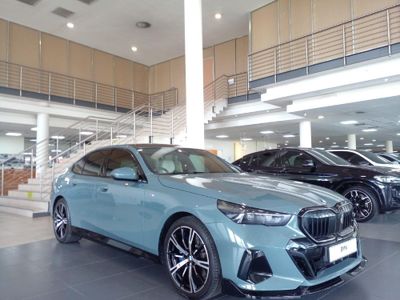 2025 BMW 5 Series 530i M-Sport Pro Auto
