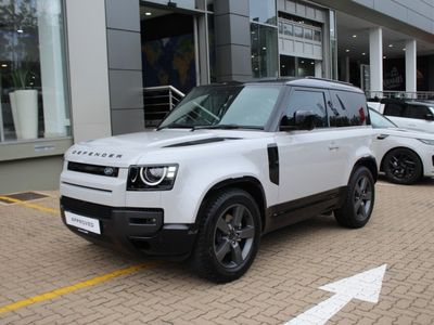 2026 Land Rover Defender 90 D250 X-Dynamic SE