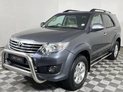2012 Toyota Fortuner 4.0 V6 Raised Body Auto