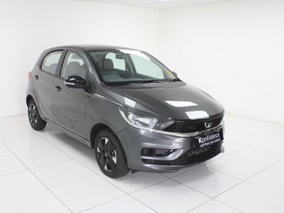 2025 TATA Tiago 1.2 XT Auto