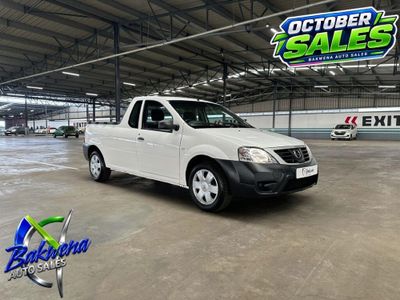 2022 Nissan NP200 1.6 A/C Safety Pack