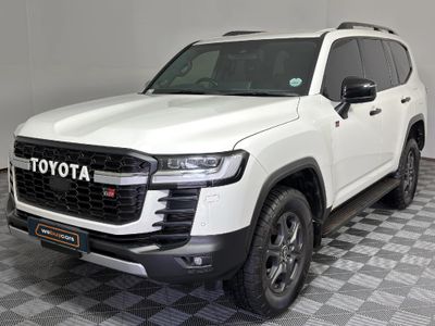 2022 Toyota Land Cruiser 300 V6 3.5 T GR-S