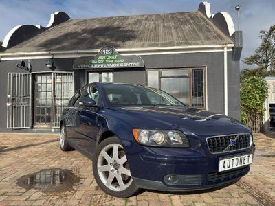 2004 Volvo S40 T5