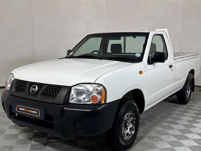 2010 Nissan NP300 2.0i LWB Single-Cab