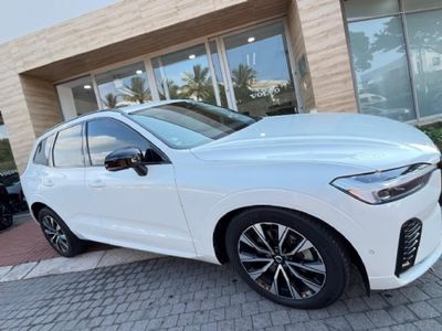 2025 Volvo XC60 B5 R-Design Geartronic AWD