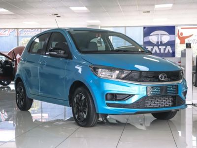 2026 TATA Tiago 1.2 XT Auto