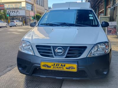 2022 Nissan NP200 1.6 A/C Safety Pack