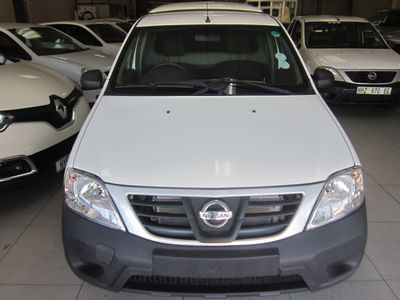 2021 Nissan NP200 1.6 A/C Safety Pack