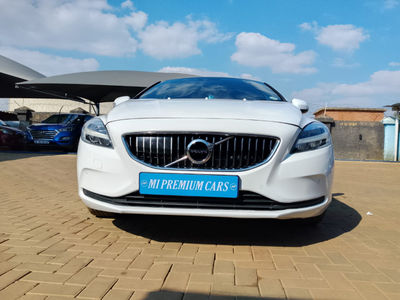 2018 Volvo V40 V40 D2 INSCRIPTION