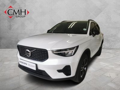 2025 Volvo XC40 B4 Plus Dark Geartronic Mild-Hybrid