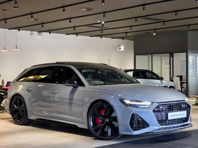 2025 Audi RS6 Avant Performance Auto
