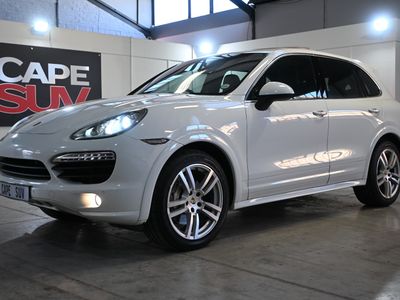 2014 Porsche Cayenne S 4.2 TDi Gen II Off-Road Pack 8-SPD Multi-Tronic
