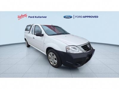 2022 Nissan NP200 1.6 A/C Safety Pack
