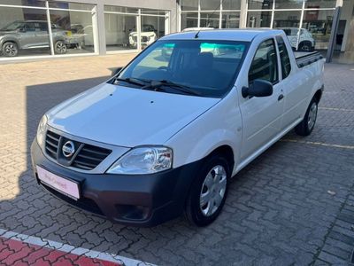 2020 Nissan NP200 1.6 A/C Safety Pack