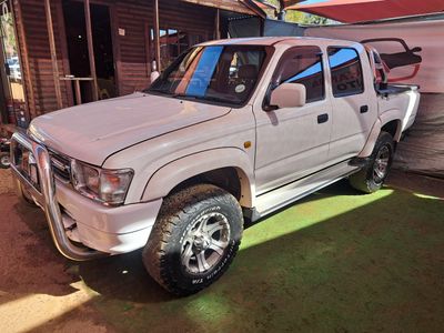 2001 Toyota Hilux 2700i Raider Raised Body Double-Cab