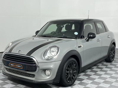 2016 MINI Hatch Cooper 5-dr