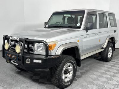 2010 Toyota Land Cruiser 76 4.2 D Station Wagon
