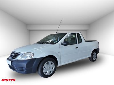 2018 Nissan NP200 1.6 A/C Safety Pack