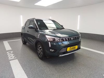 2025 Mahindra XUV 300 1.2T | W8