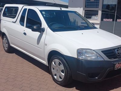 2018 Nissan NP200 1.6 A/C Safety Pack