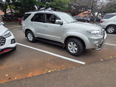 2010 Toyota Fortuner 3.0 D-4D Raised Body