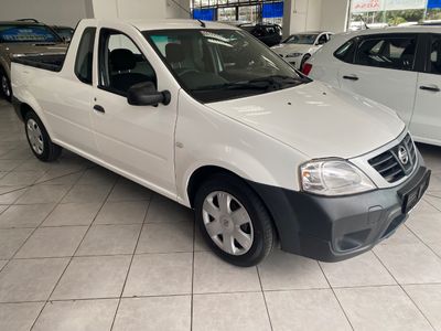 2018 Nissan NP200 1.6 A/C Safety Pack