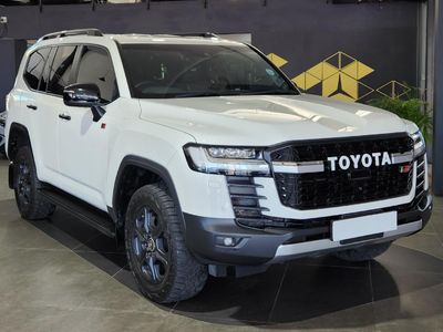 2024 Toyota Land Cruiser 300 V6 3.5 T GR-S