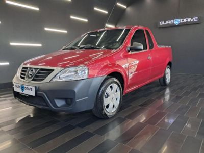 2023 Nissan NP200 1.6 A/C Safety Pack