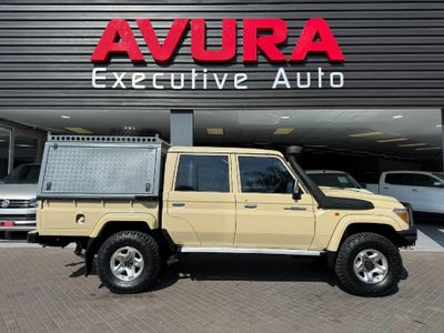 2016 Toyota Land Cruiser 79 4.5 D Double-Cab