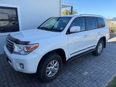 2014 Toyota Land Cruiser 200 Land Cruiser 200 VX V8 @ R729 000