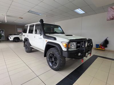 2017 Toyota Land Cruiser 76 4.5 D V8 Station Wagon