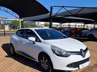 2016 Renault Clio IV 900T Blaze Limited Edition 5-dr (66kW)