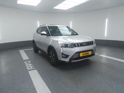 2020 Mahindra XUV 300 1.5D | W8