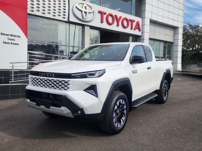 2026 Toyota Hilux 2.8 GD-6 RB Raider X 4x4 Auto Extended Cab
