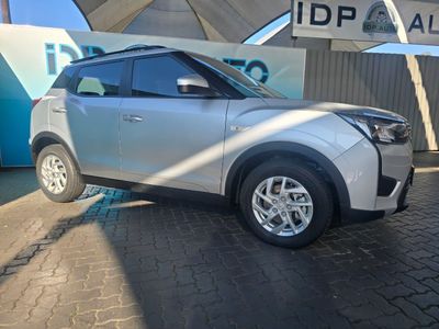 2022 Mahindra XUV 300 XUV300 W6 1.2T MANUAL